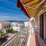 Apartment Maretic Center *