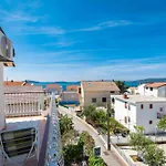 Apartment Maretic Center