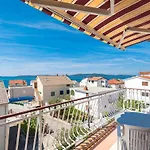 Apartment Maretic Center