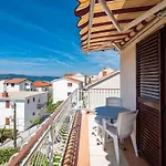 Apartment Maretic Center *