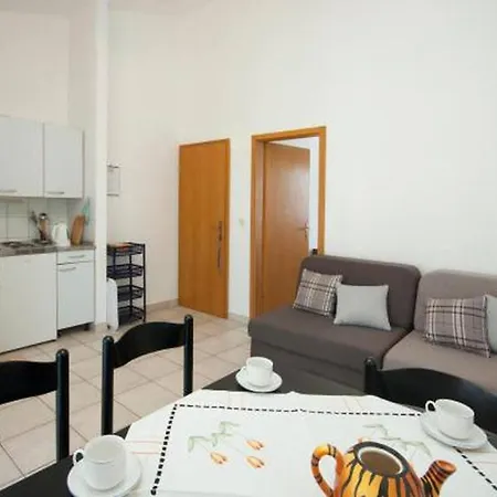 Maretic Center شقة *