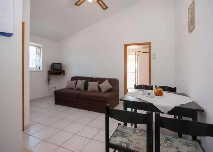 Maretic Center דירה