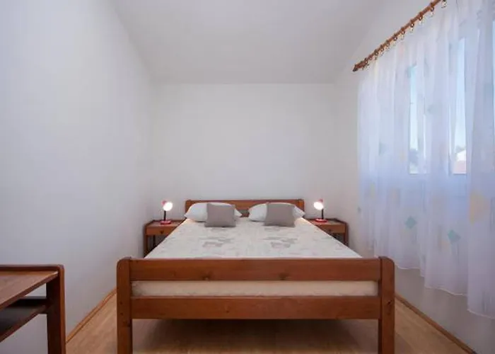 Maretic Center דירה