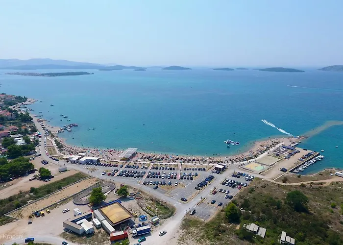 Maretic Center * Brodarica (Sibenik-Knin)