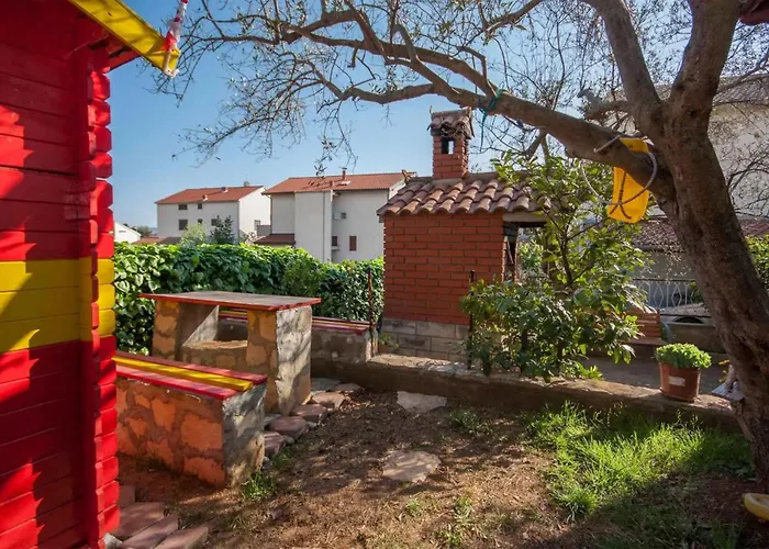 Maretic Center * Brodarica (Sibenik-Knin)