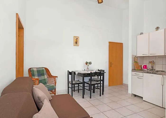 Maretic Center Brodarica (Sibenik-Knin)