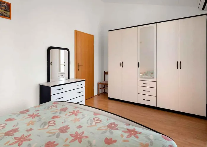 Maretic Center Apartment